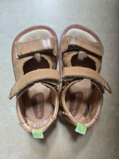 (Category: ) located in . Submitted by styledbyher (Listing ID 1463778787, Image 1). Description: .