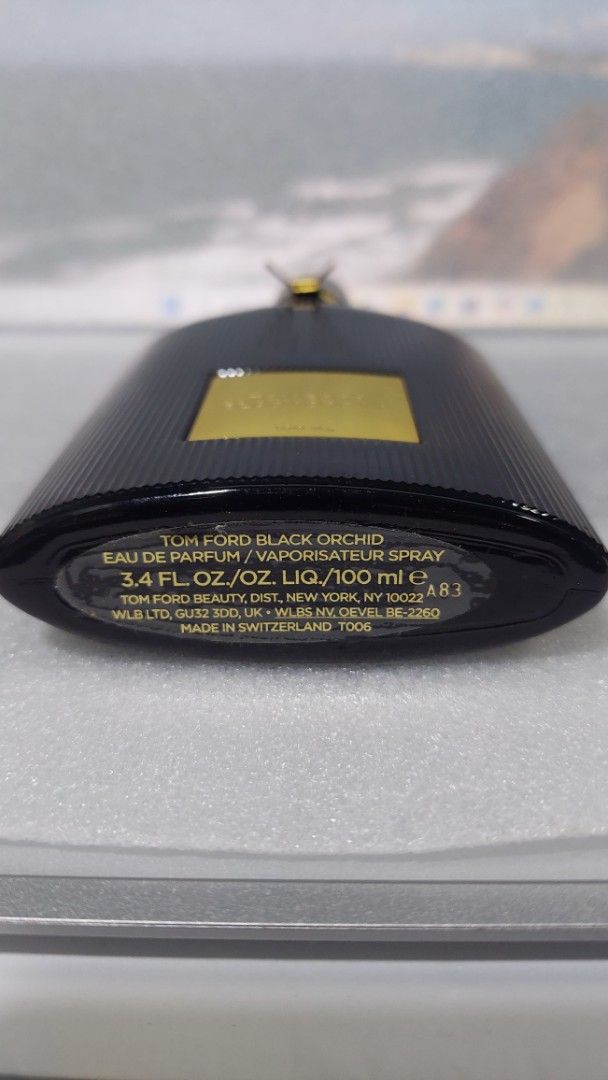 Tom Ford Black Orchid Eau de Parfum 100ml (AUTHENTIC/ ORIGINAL) (Category: Fragrance & Deodorants) located in Paranaque City. Submitted by justcody (Listing ID 1463927088, Image 2). Description: - Tom Ford Black Orchid Eau de Parfum - 100ml spray bottle - Signature black bottle with elegant gold label - Renowned for its luxurious and alluring fragrance I DON'T USE NOR SELL FAKE/ CLASS A/ SINGAPORE, DUBAI, OR US TESTERS. GUARANTEED ORIGINAL. "Legi
