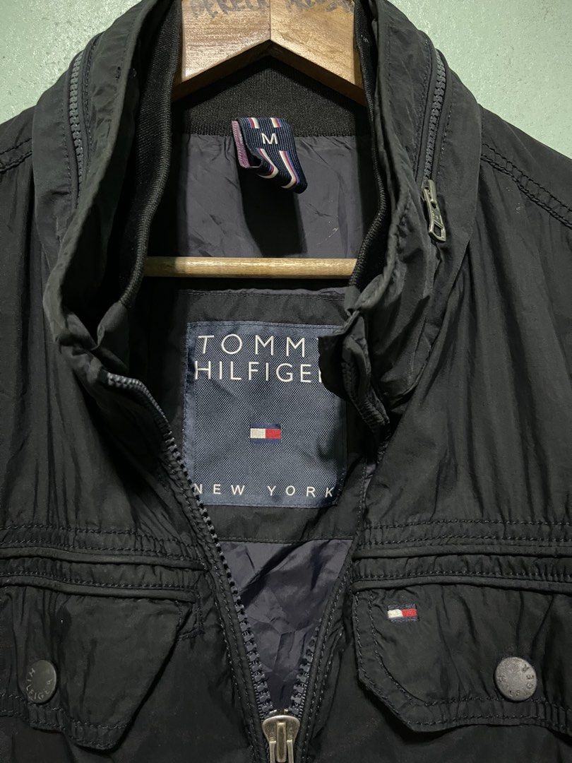 Tommy Hilfiger Bomber Jacket (Category: Coats, Jackets and Outerwear) located in Manila. Submitted by nieldthrift (Listing ID 1463858902, Image 3). Description: 22x28 ISSUE LAST PIC MINIMAL LANG IF INTERESTED KA PWEDE MESS OR FB TAYO MAG TRANSACT TYSM .