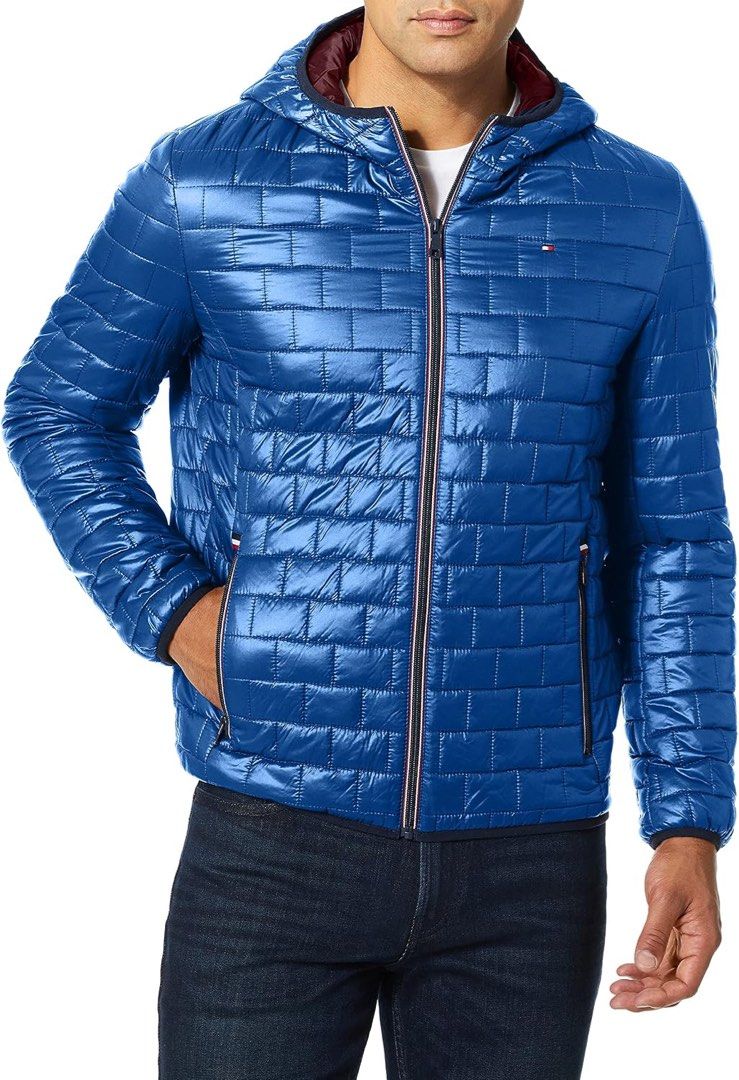 Tommy Hilfiger Lightweight Quilted Jacket (Category: Coats, Jackets and Outerwear) located in San Fernando. Submitted by jorjorr (Listing ID 1463197343, Image 2). Description: Tommy Hilfiger Lightweight Quilted Jacket Small on tag 22 width 27 length Best fit small to medium No issue P1,799.