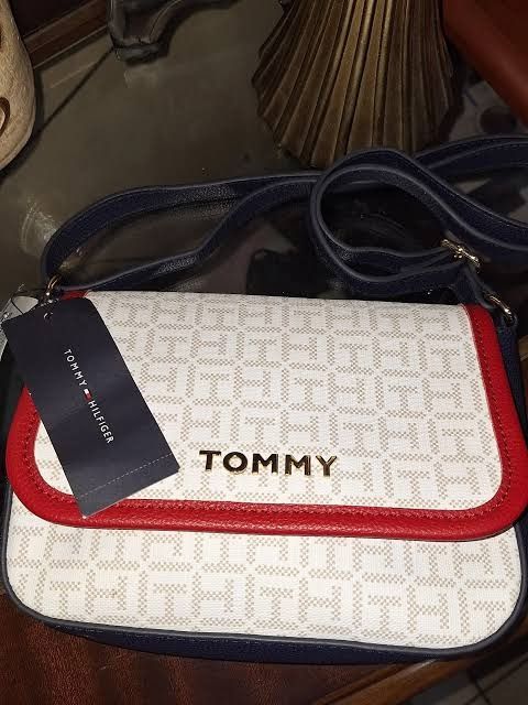 Tommy Sling Bag (tricolor) (Category: Cross-body Bags) located in Rizal. Submitted by hiraya16 (Listing ID 1463898553, Image 2). Description: Available Onhand ready to ship DM ✉️ J&T - Lalamove - LBC.
