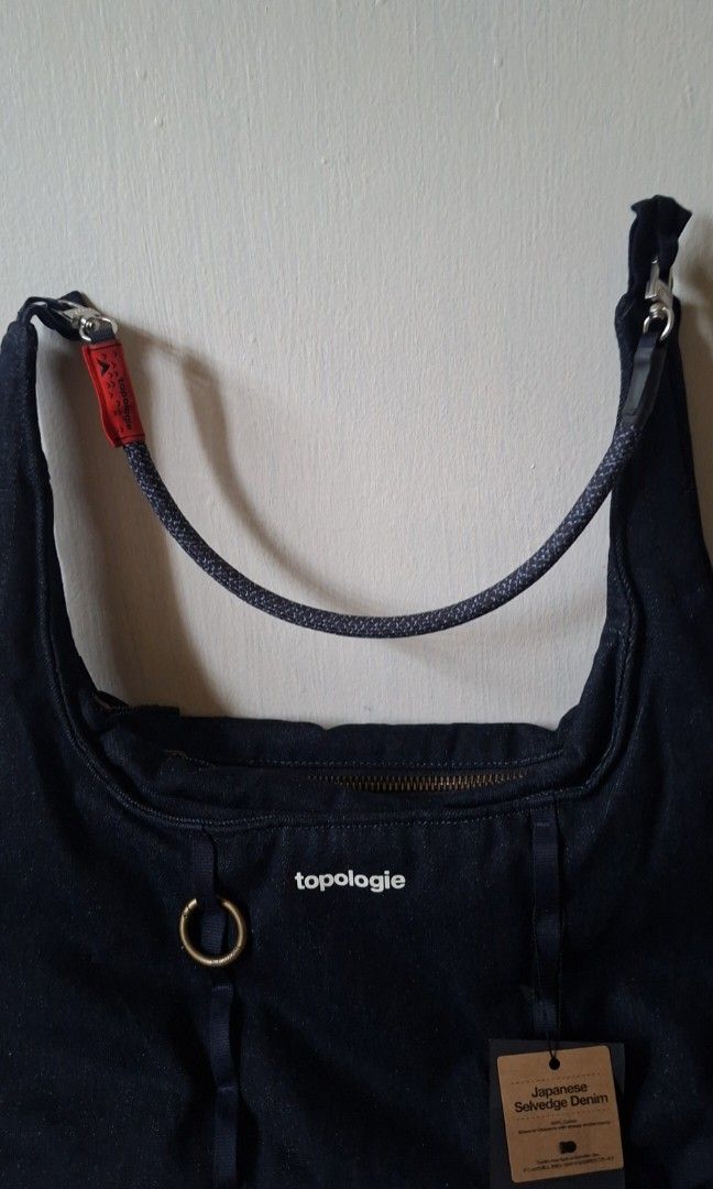 Topologie Hobo Denim (Category: Tote Bags) located in Manila. Submitted by trizshop (Listing ID 1463806814, Image 3). Description: Topologie Hobo Denim.