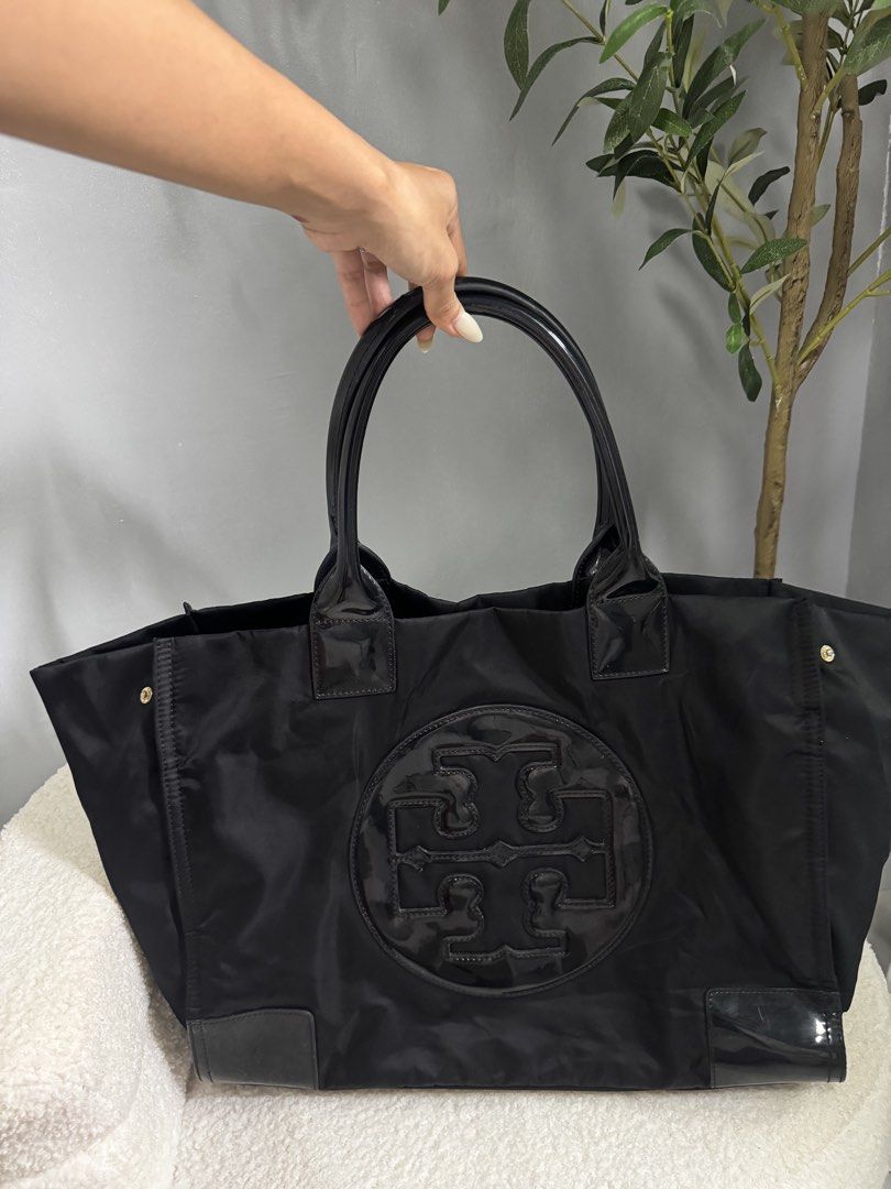 Tory Burch Ella patent tote bag (Category: Luxury Bags & Wallets) located in Paranaque City. Submitted by vanillameow (Listing ID 1463769498, Image 2). Description: Luxury bag from Japan. Cant authenticate. Buy at your own risk..