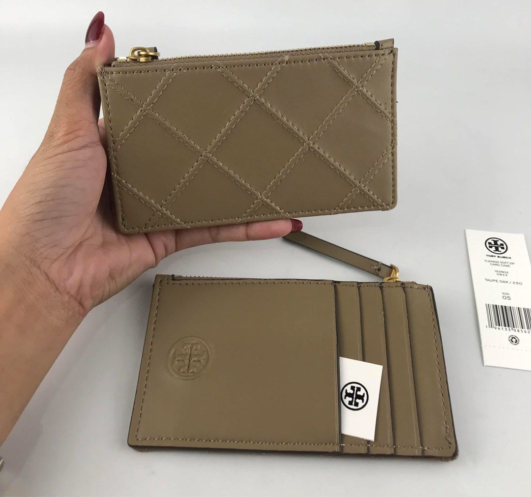 Tory Burch Long Card Case (Category: Wallets & Card holders) located in Binan City. Submitted by pinkykeenshop (Listing ID 1463933440, Image 2). Description: .