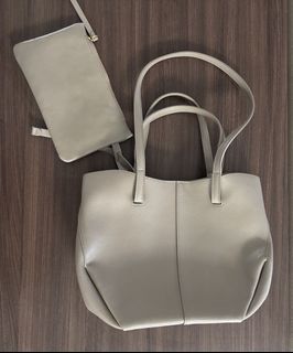 (Kategori: ) berada di . Dikirim oleh declutter.mee (ID iklan 1463771190, Gambar 1). Deskripsi: .