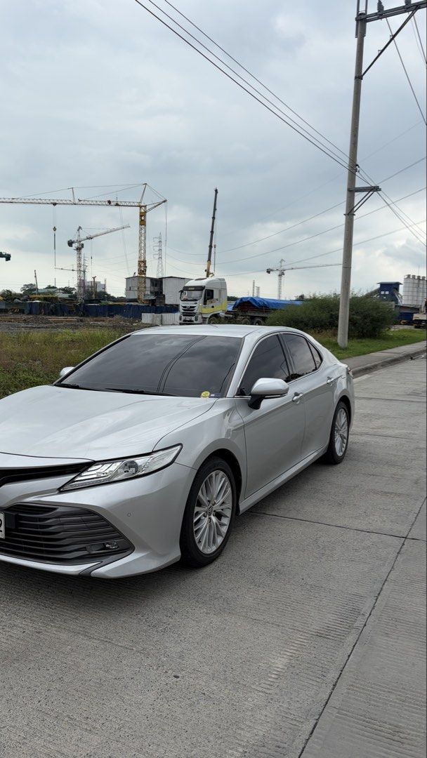 Toyota Camry 2.5 (A) (Category: Used Cars) located in Manila. Submitted by aicamarie (Listing ID 1463785933, Image 2). Description: Toyota camry 2020 Gas Automatic Low mileage Silver 1.1M.