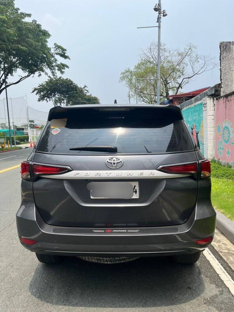 Toyota Fortuner G Auto (Category: Used Cars) located in Makati City. Submitted by xiluxe (Listing ID 1463790258, Image 2). Description: FOR SALE 2023 Toyota Fortuner G Automatic Mileage: 60,000 km Complete documents, no issues with procedures Location: Makati.