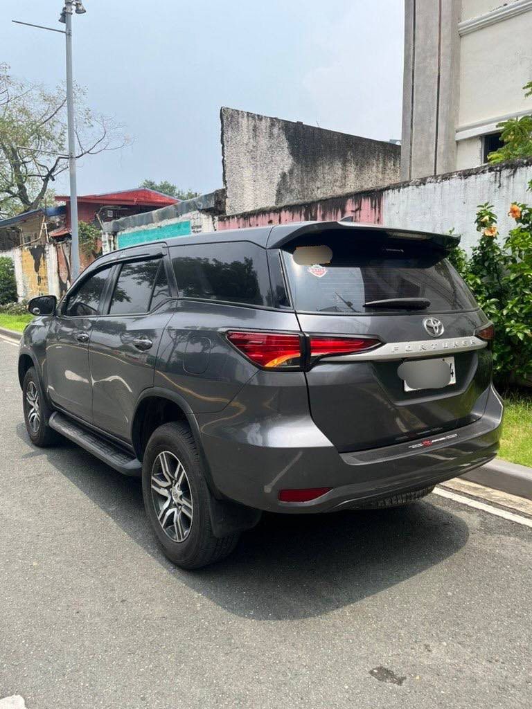 Toyota Fortuner G Auto (Category: Used Cars) located in Makati City. Submitted by xiluxe (Listing ID 1463790258, Image 3). Description: FOR SALE 2023 Toyota Fortuner G Automatic Mileage: 60,000 km Complete documents, no issues with procedures Location: Makati.