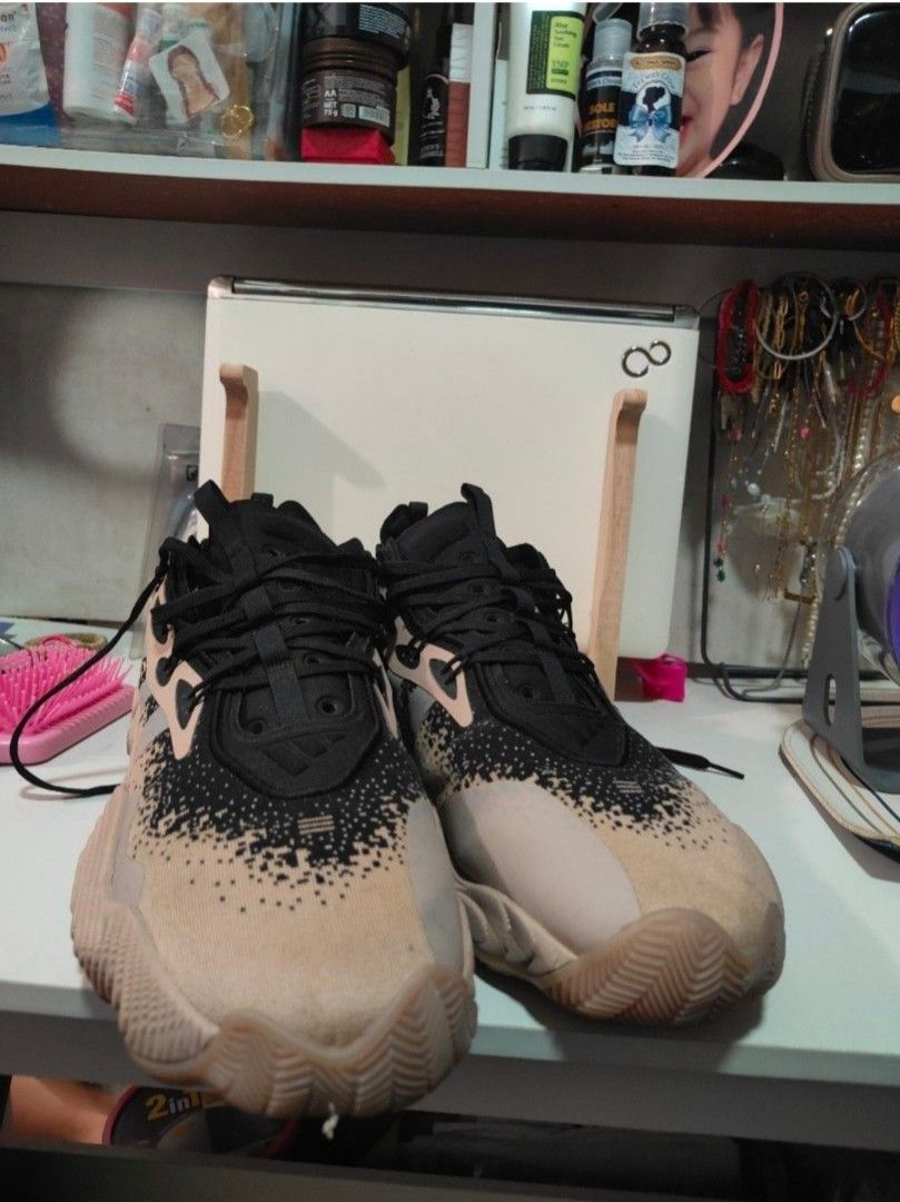 trae young 2 (Category: Sneakers) located in Manila. Submitted by hanskicks18 (Listing ID 1463901922, Image 3). Description: size 12 no issues taytay loc.