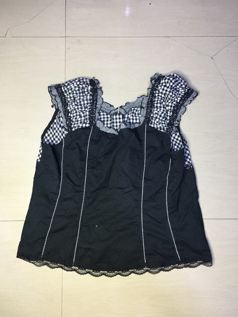 Tripp NYC Black Gingham Corset Top (Category: Sleeveless) located in Cabuyao City. Submitted by roronhilira (Listing ID 1463936495, Image 2). Description: TRIPP NYC * GINGHAM TOP SIZE 3 FIT XL 22 pit to pit 23 length excellent condition 1k shipped DM 📥.