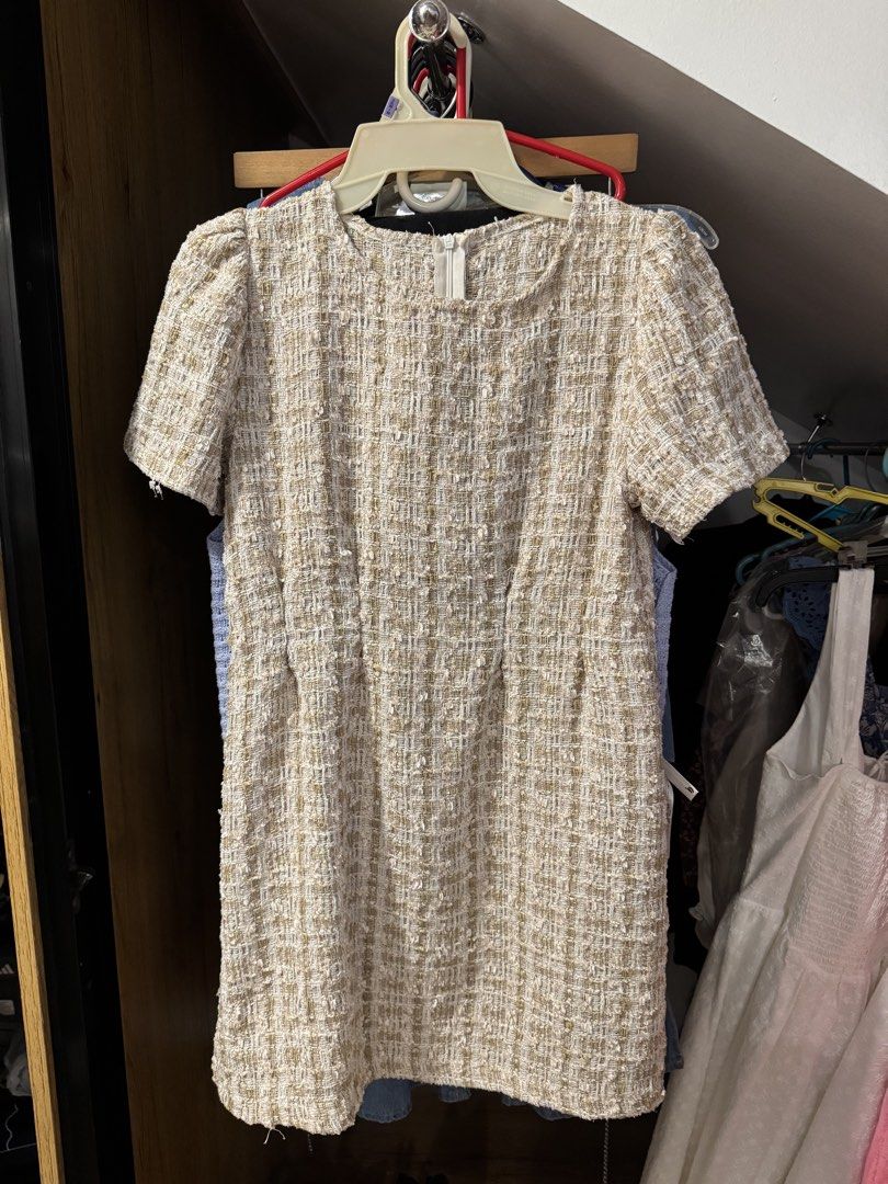 Tweed Dress (Category: Dresses) located in Quezon City. Submitted by sunny.finds (Listing ID 1463827182, Image 1). Description: .