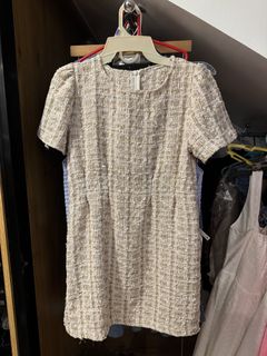 (Category: ) located in . Submitted by sunny.finds (Listing ID 1463827182, Image 1). Description: .