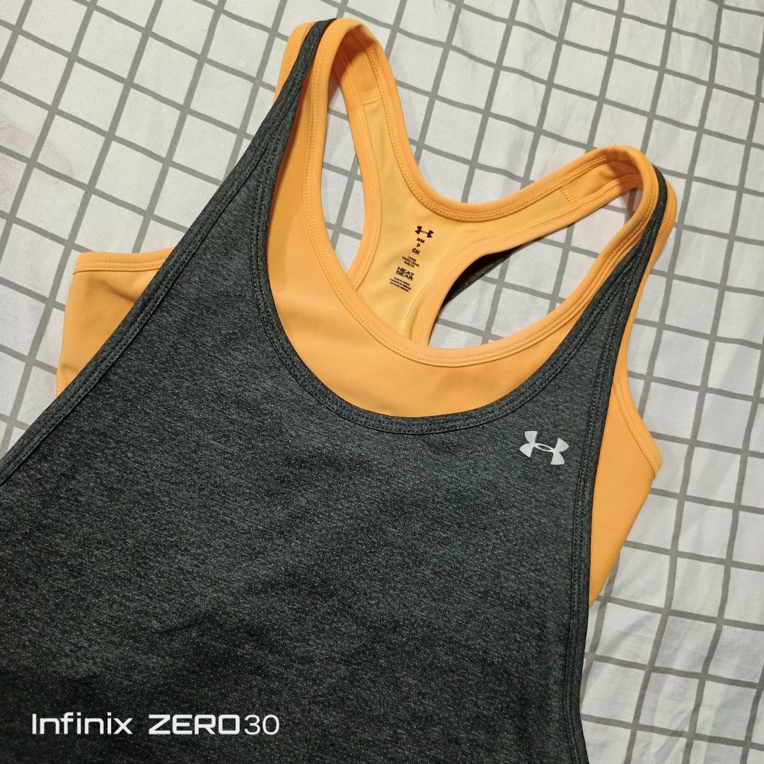 UNDER ARMOUR TOP SMALL (Category: Activewear) located in Quezon City. Submitted by ahyazheabea (Listing ID 1463833747, Image 3). Description: .