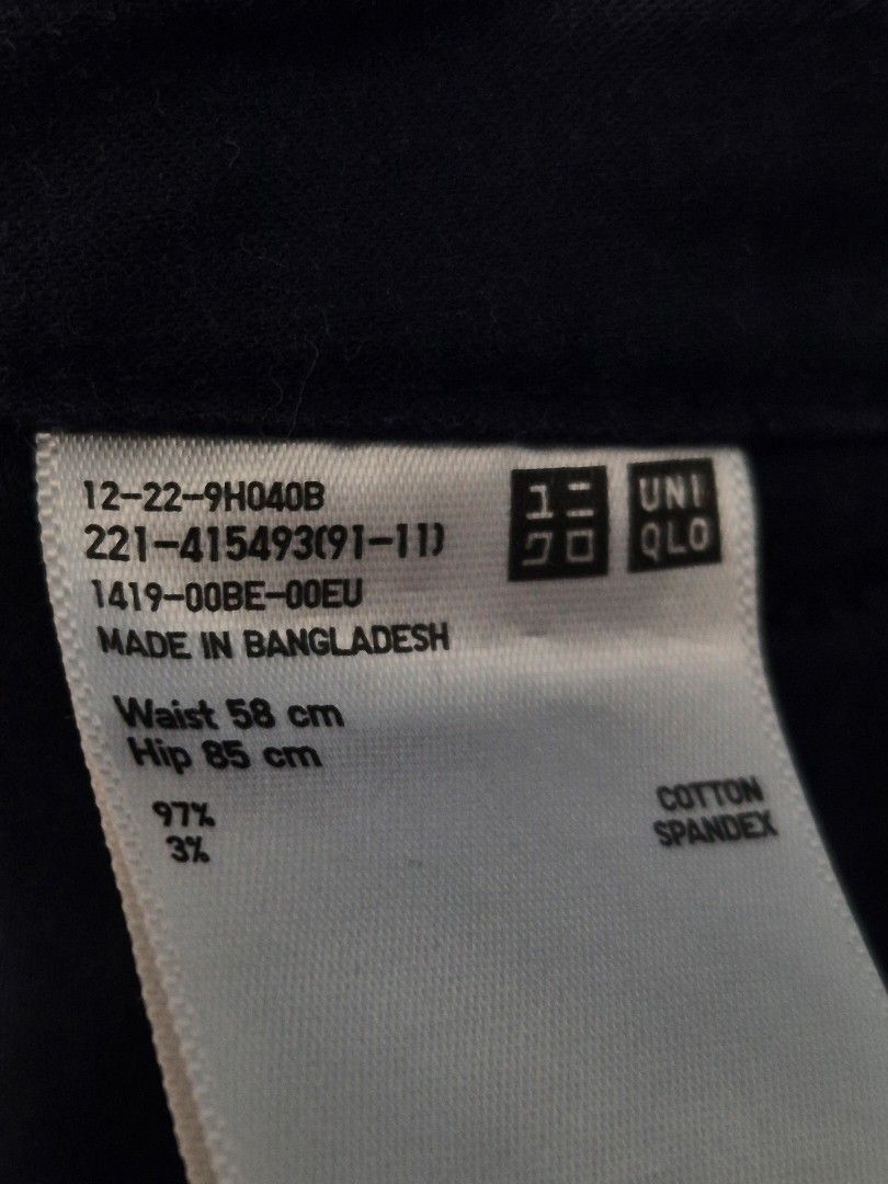 UNIQLO BAKER PANTS (NAVY BLUE) (Category: Other Bottoms) located in Baguio. Submitted by uniq_lyn (Listing ID 1463935356, Image 3). Description: waist 58cm hip 85cm.