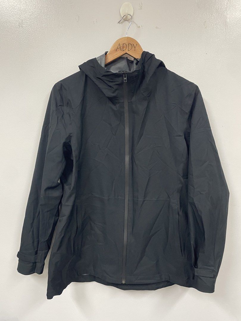 Uniqlo Blocktech Parka women’s (Category: Coats, Jackets and Outerwear) located in Mexico. Submitted by addyshane78413 (Listing ID 1463746041, Image 3). Description: Uniqlo Blocktech Parka women’s XL on tag Color: black W:21 L: 26 MOP: Gcash ✅ Mine Now, Pay Now ✅ First to Pay, Gets the Item ❌No rush shipping 📍 PAMPANGA Courier: JnT 🚚🚚 PM 💌💌.