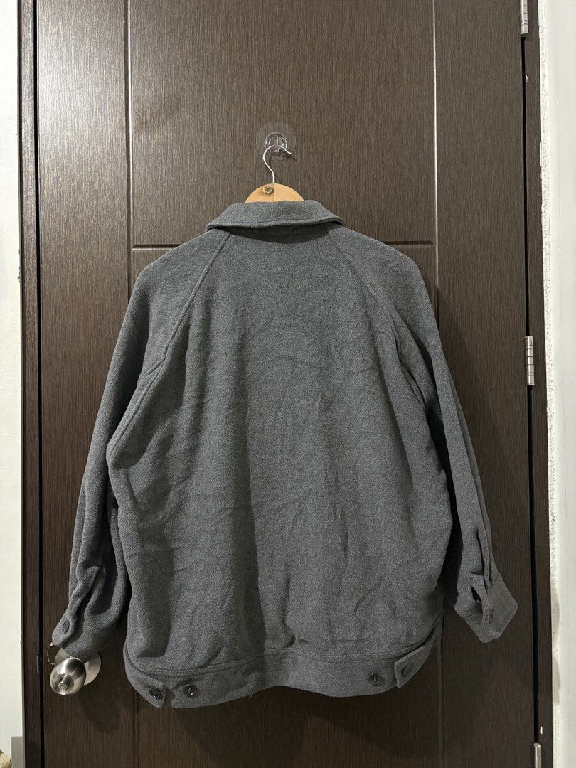 UNIQLO C OVERSIZED JACKET (Category: Coats, Jackets and Outerwear) located in Naga. Submitted by sislovesme (Listing ID 1463851583, Image 2). Description: •9.5/10 CONDITION •NO FLAWS •SIZE XS ON TAG •W 23 INCHES •L 26 INCHES.