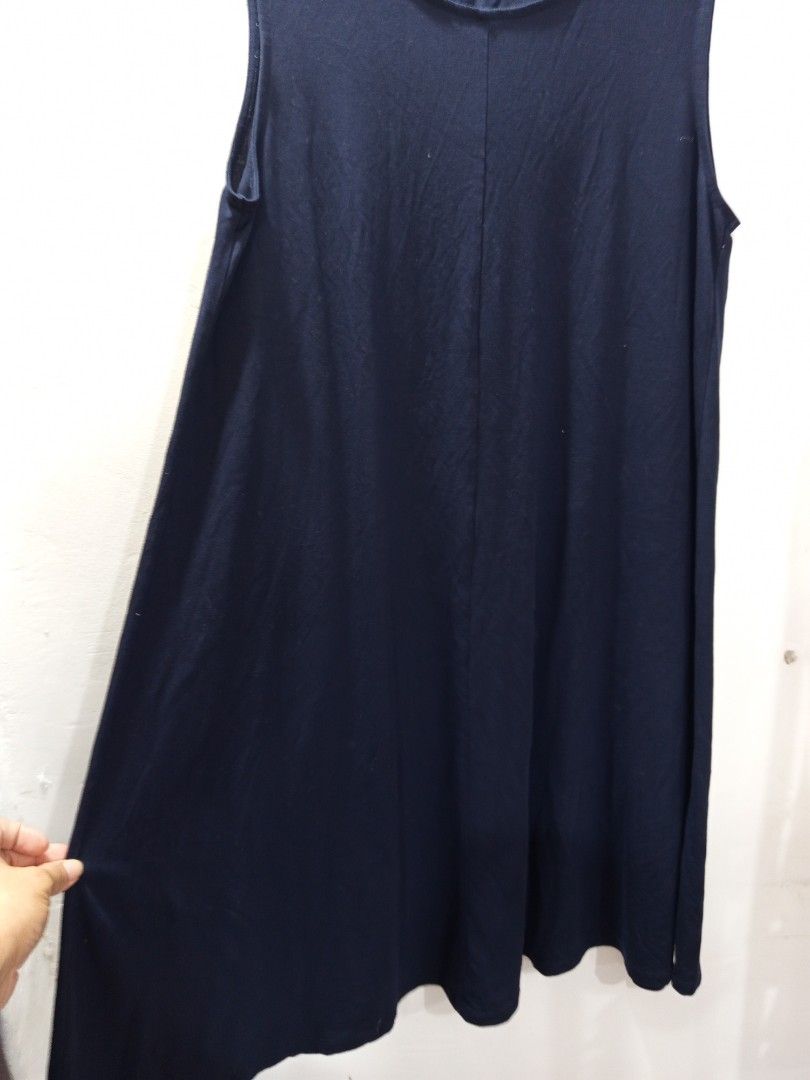 Uniqlo dress (Category: Dresses) located in Cavite. Submitted by alliahscloset2.2 (Listing ID 1463852674, Image 3). Description: .