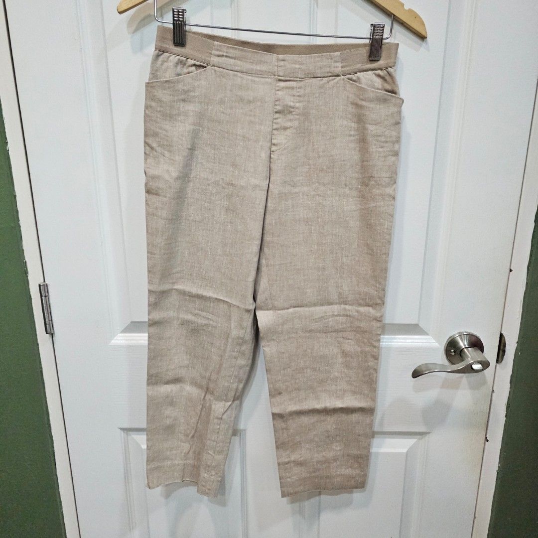 Uniqlo Linen Blend Pants Beige M (Category: Trousers) located in Makati City. Submitted by goldenbird.001 (Listing ID 1463887782, Image 1). Description: - Uniqlo Beige Linen Blend Pants - Size: Medium (Waist 63-69cm, Hip 88-94cm) - Features a comfortable elastic waistband - Stylish straight leg cut - Ideal for casual and everyday wear.