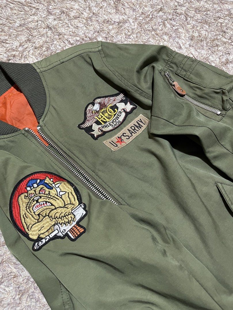U.S Army Bomber Jacket (Category: Coats, Jackets and Outerwear) located in Valencia. Submitted by bordzsthrift (Listing ID 1463928997, Image 3). Description: Dimes: 20.5 X 26.5 Exellent Condition Size No issue.