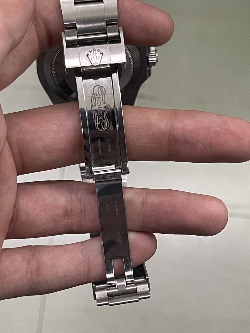 USED VSF Rolex Submariner (Category: Men's Watches) located in Quezon City. Submitted by chromosells2 (Listing ID 1463765863, Image 3). Description: -DM FOR MORE DETAILS.