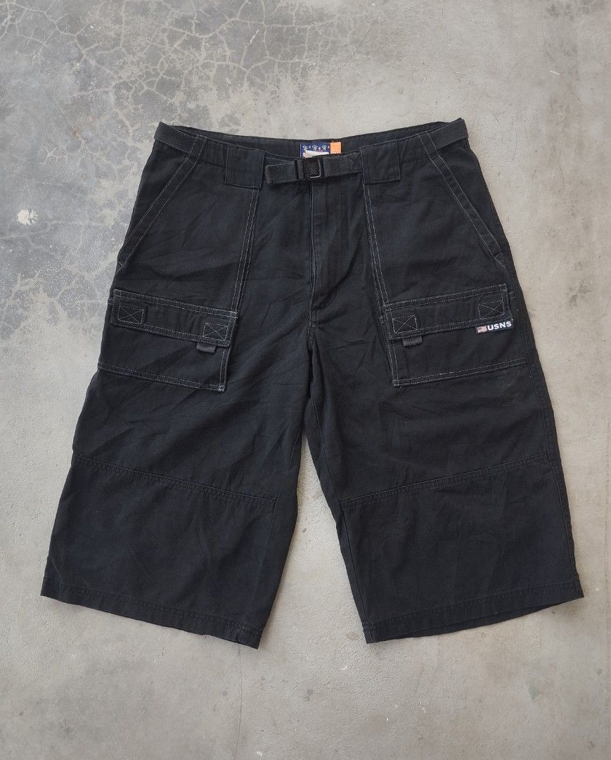 USNS JORTS Cargo Shorts Black Size M (Category: Shorts) located in Mati. Submitted by old_era.ph (Listing ID 1463788535, Image 1). Description: - Brand: USNS - Color: Black - Type: Cargo Shorts - Size: Medium (M) - Features: Multiple front and back pockets - Included: Belt - Ideal for: Casual wear, outdoor activities - Fit: Comfortable.
