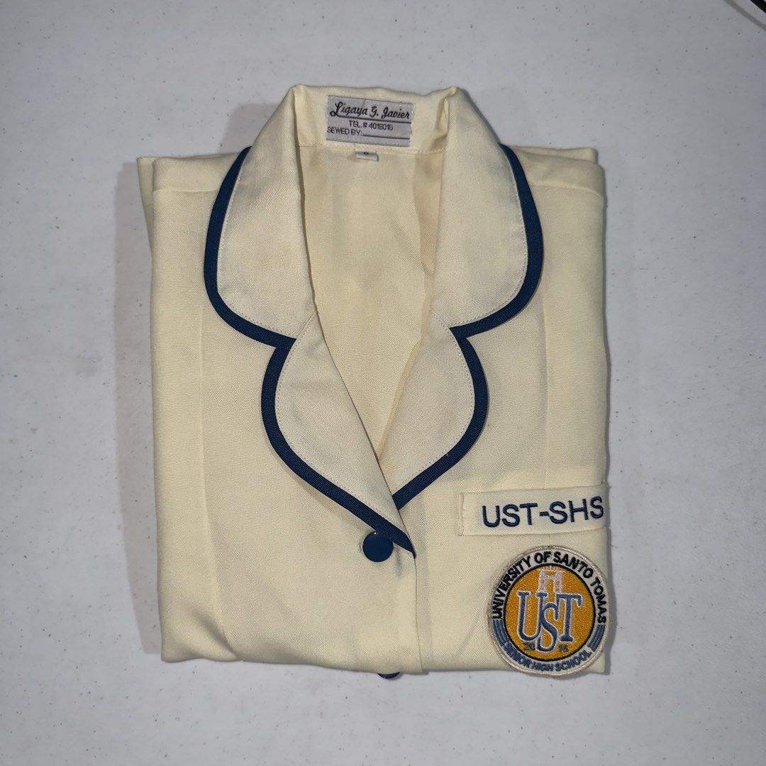 UST SHS Uniform Top Only (Category: Coats, Jackets and Outerwear) located in Manila. Submitted by ashyannneb (Listing ID 1463840899, Image 1). Description: Size: Small .