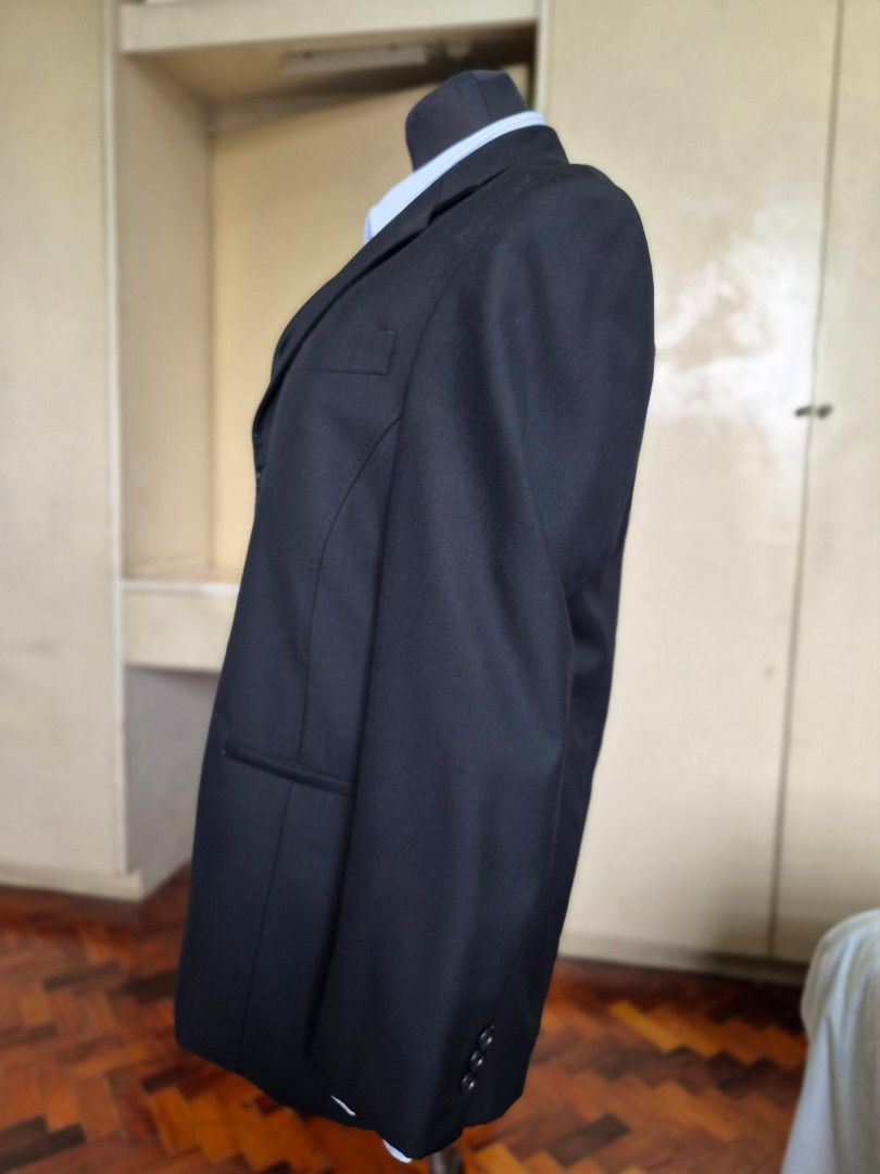 Van Heusen Black Suit Jacket (Category: Coats, Jackets and Outerwear) located in Manila. Submitted by gane_esla (Listing ID 1463802033, Image 3). Description: - Van Heusen black suit jacket - Double-breasted style with three buttons - Classic fit - Ideal for formal occasions or business wear - Size M: Shoulder-18"/45cm; arm legth-24"/61cm; coat length-29"/74cm; chest circumference-40"/102cm - Almost NEW. Used only 2X. - Shirt shown is for display