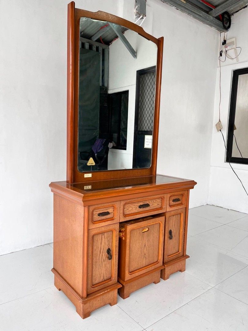 Vanity Dresser with Stool Solid Wood Japan Surplus (Category: Other Home Furniture) located in Mexico. Submitted by mgracejapansurplus (Listing ID 1463800248, Image 2). Description: NEW ARRIVAL 🔥 JAPAN SURPLUS 🇯🇵 ▪️Solid Wood Vanity Dresser with Stool - Classic warm oak finish, tall framed beveled mirror - Top: 3 drawers with dark metal handles - Base: 2 side cabinets + 1 central cabinet - Elegant carved trim & sturdy raised legs - Includes ma