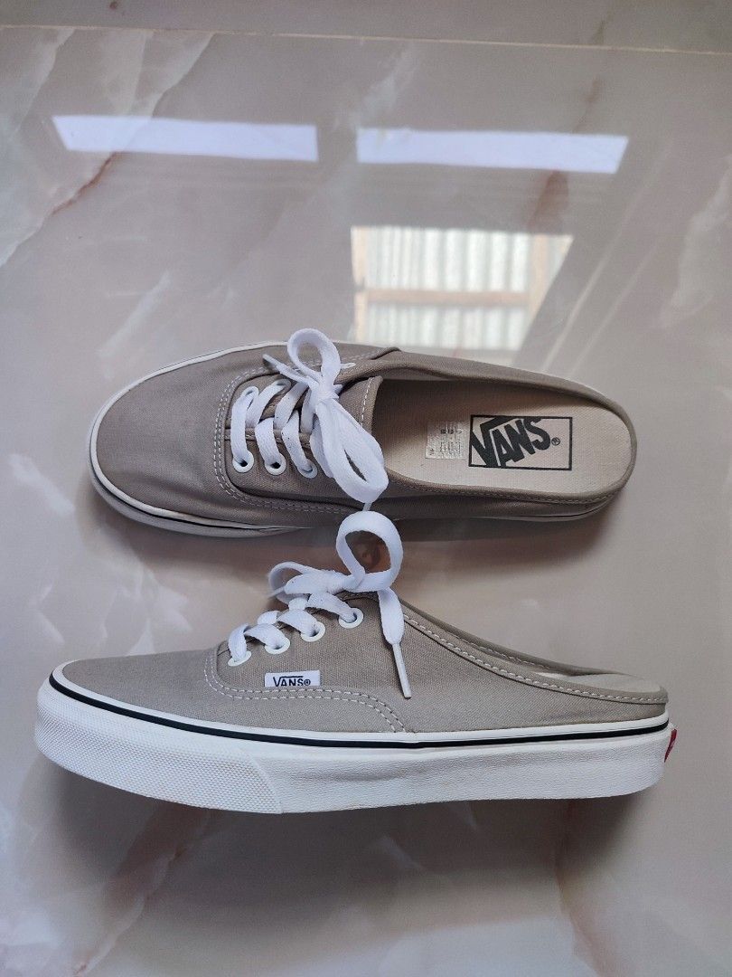 Vans Authentic Mule Slip-On (Category: Casual Shoes) located in Mangaldan. Submitted by thrift.mo.ba (Listing ID 1463896230, Image 3). Description: Vans Authentic Mule Slip-On US Men 6 / US Women 7.5 / 24 cm Minimal stain Good condition.