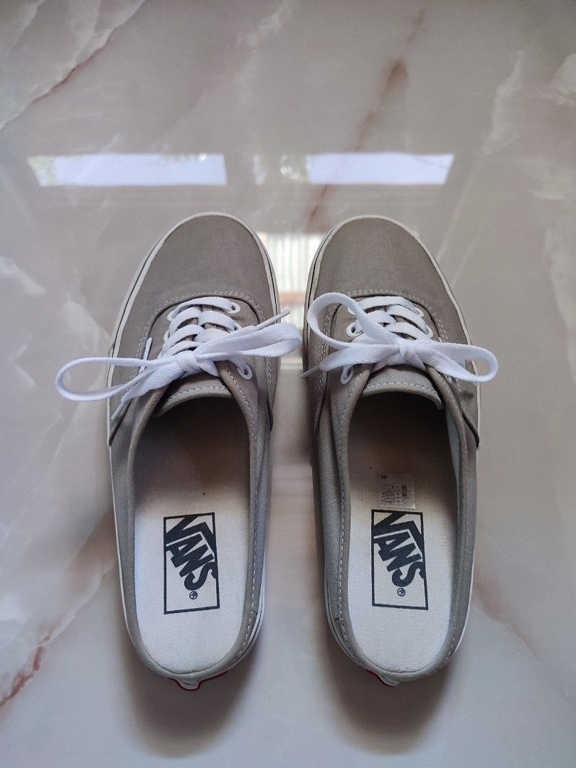 Vans Authentic Mule Slip-On (Category: Casual Shoes) located in Mangaldan. Submitted by thrift.mo.ba (Listing ID 1463896230, Image 2). Description: Vans Authentic Mule Slip-On US Men 6 / US Women 7.5 / 24 cm Minimal stain Good condition.