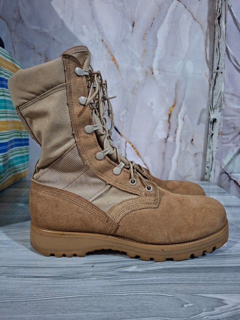 VIBRAM COMBAT BOOTS SIZE 7.5 MEN (Category: Boots) located in General Mariano Alvarez. Submitted by adonid (Listing ID 1463793928, Image 1). Description: VERY GOOD CONDITION ORIGINAL VIBRAM COMBAT BOOTS NO ISSUE.