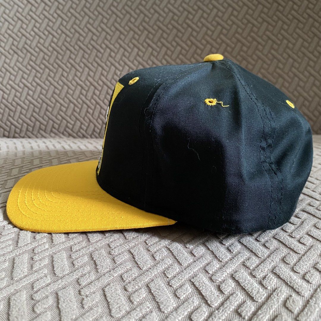 Vintage ABC SPORTS (Category: Caps & Hats) located in Makati City. Submitted by ejdc98 (Listing ID 1463788190, Image 2). Description: 1200 or best offer Used with issues check pics for more details Lbc / Lalamove.