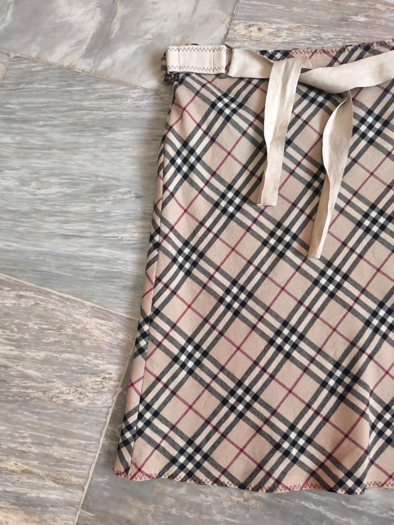 Vintage Burberry Skirt (Category: Skirts) located in Lucena. Submitted by 0174.archive (Listing ID 1463804585, Image 2). Description: very good used condition no flaws made in japan size 38 on tag Actual Measurements (inches) Waist:14.5 / 29 around Hip:17.5 / 35 around Length: 21 Message before buying if you have question Items are new / pre-loved / second hand used Manage your expectations Buy with confidence. No return no exchange.