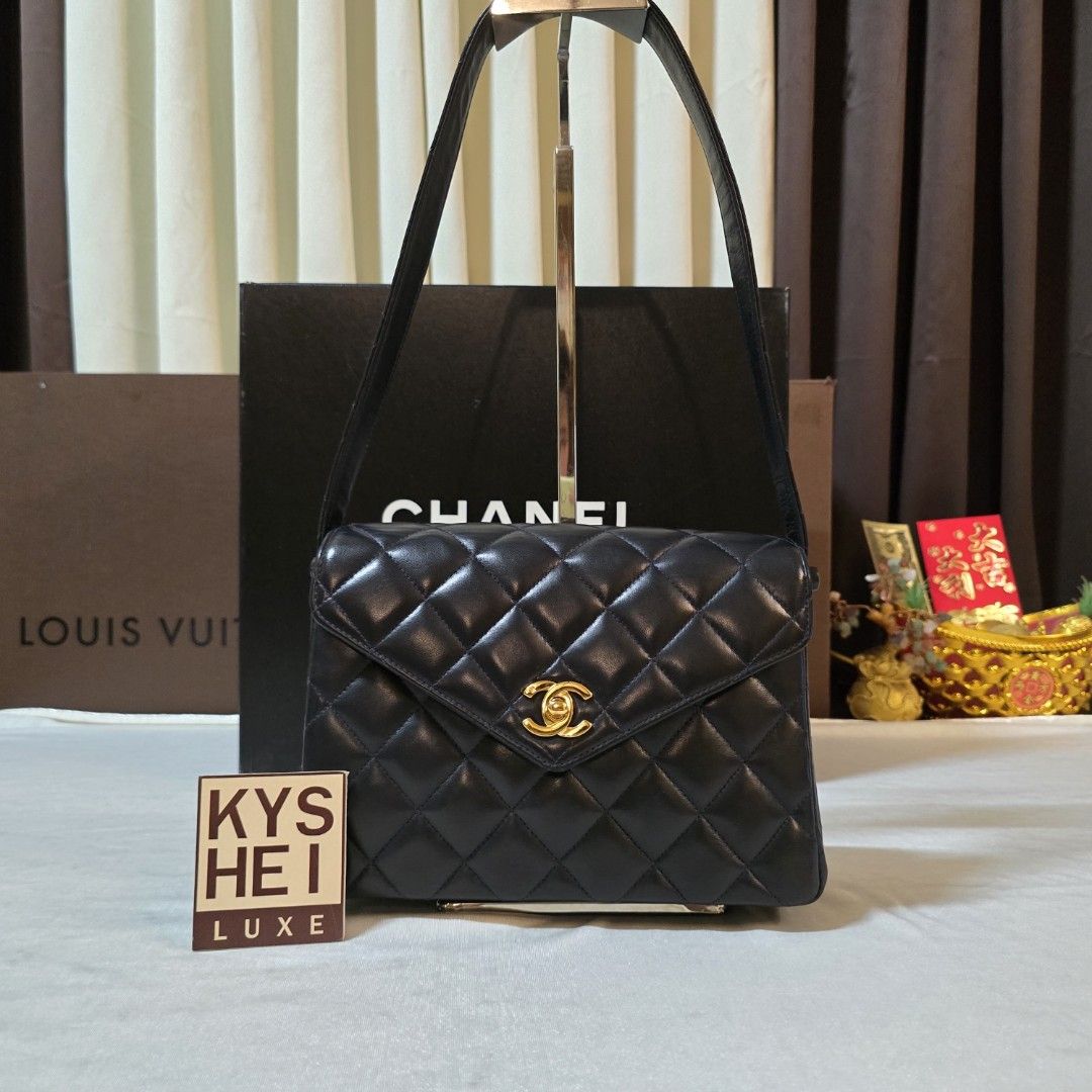 Vintage Chanel lambskin Shoulder bag (Category: Luxury Bags & Wallets) located in Paranaque City. Submitted by kyshei (Listing ID 1463910964, Image 1). Description: legit/orig money back guaranteed with dustbag.