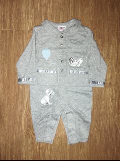 (Category: ) located in . Submitted by jmz_thrifted (Listing ID 1463890514, Image 1). Description: .