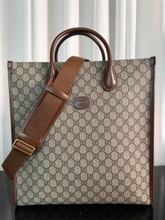 (Category: ) located in . Submitted by bagsandshoesmanymore (Listing ID 1463842854, Image 1). Description: .