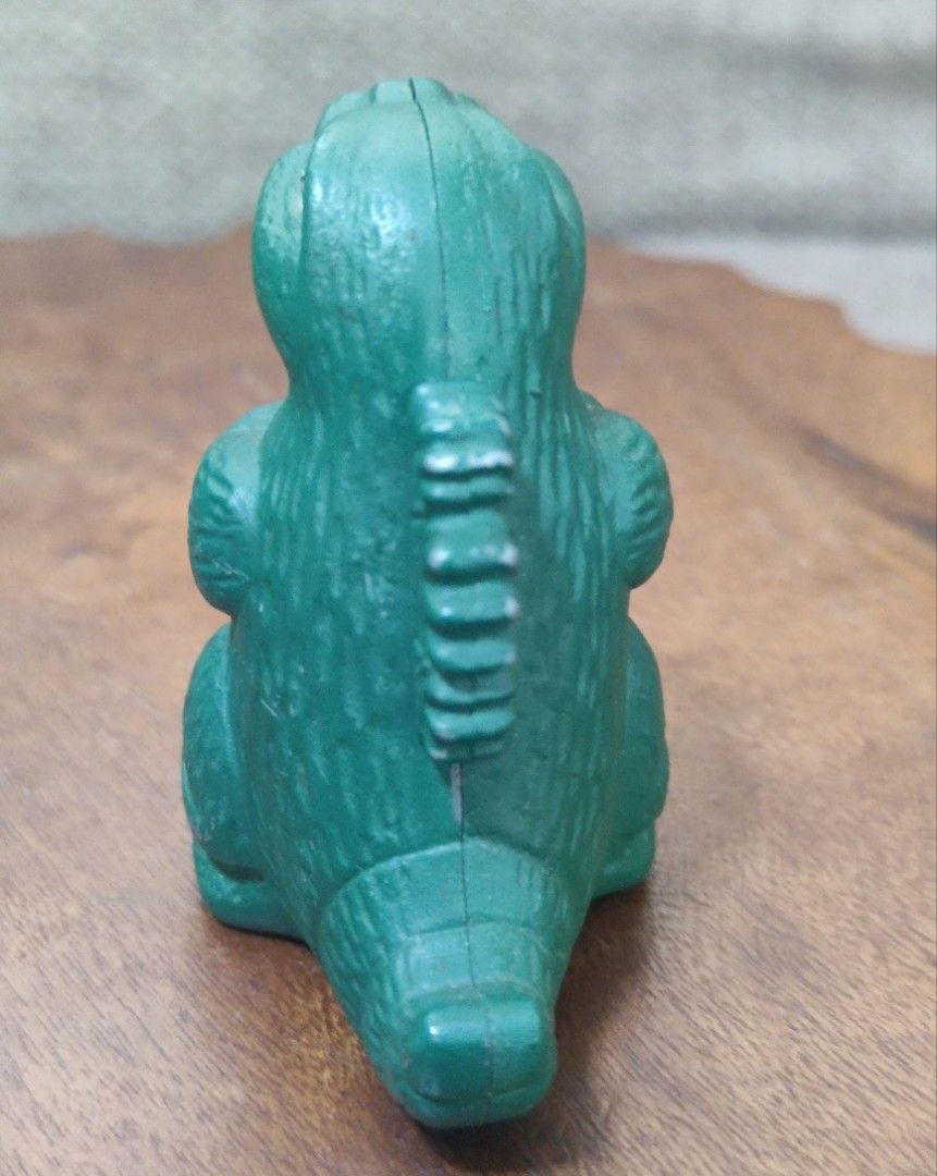 Vintage Godzilla Lite Lighter! Toho 1985 (Category: Vintage Collectibles) located in Cavite. Submitted by dextermanalo28 (Listing ID 1463870737, Image 3). Description: As is Vintage Godzilla Lite Lighter! Toho 1985 Die cast / Mabigat / lagyan nyo na lang ng Gas nag sspark naman sya wala lang gas.