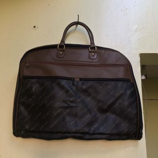 (Category: ) located in . Submitted by valuablefinds (Listing ID 1463743344, Image 1). Description: .