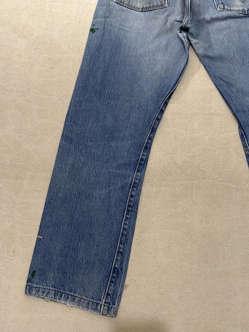 Vintage Levi’s 501 Button Fly Jeans (Category: Jeans) located in Angeles City. Submitted by luigisells (Listing ID 1463907197, Image 2). Description: Size 35 Very Good Condition Issue/s: stains, fades & patina MOP: Gcash or Bank Transfer Courier: J&t Express.