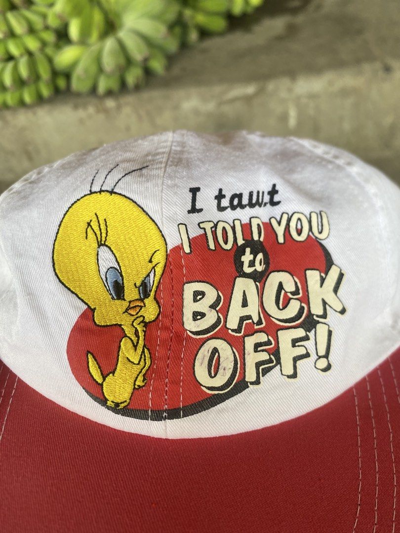 Vintage looney tunes cap (Category: Caps & Hats) located in Tumauini. Submitted by calmearth-bc99 (Listing ID 1463750060, Image 2). Description: Looney tunes.