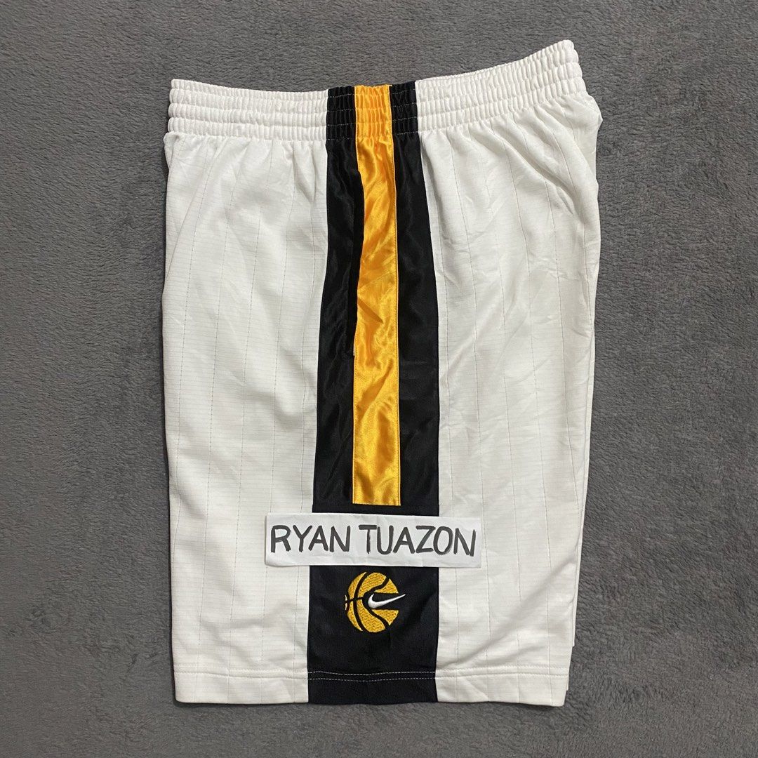 Vintage Nike Baller Shorts (Category: Shorts) located in Lubao. Submitted by thriftlangph (Listing ID 1463929494, Image 2). Description: 🏷P899 Vintage Nike Baller Shorts 30 to 36W x 21.5L 14 leg opening 9.5/10 color rate Excellent No issue.
