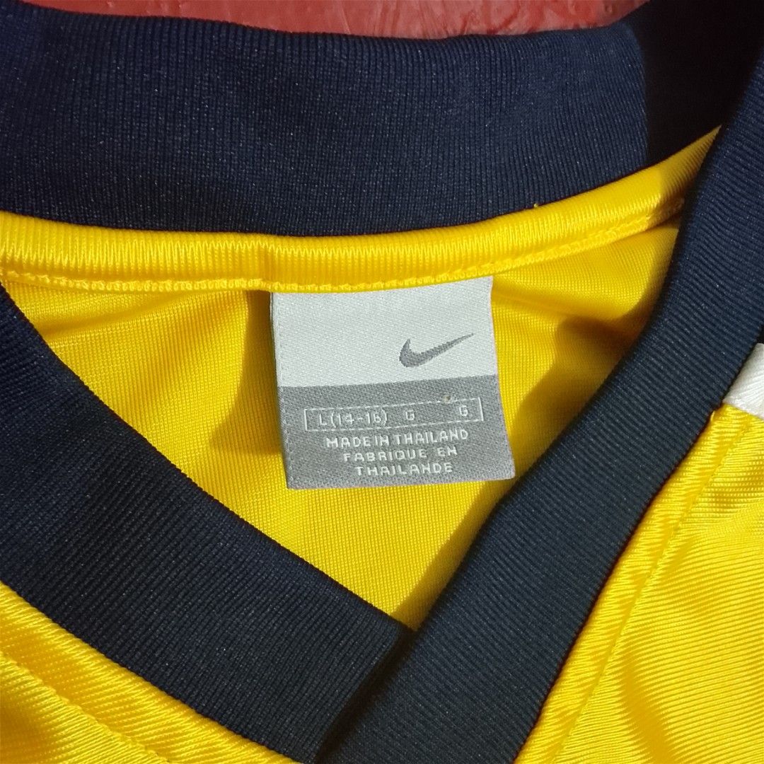 Vintage Nike Basketball Jersey (Category: Activewear) located in Dasmarinas. Submitted by egosyante (Listing ID 1463882504, Image 3). Description: 20x25½ No Issue.