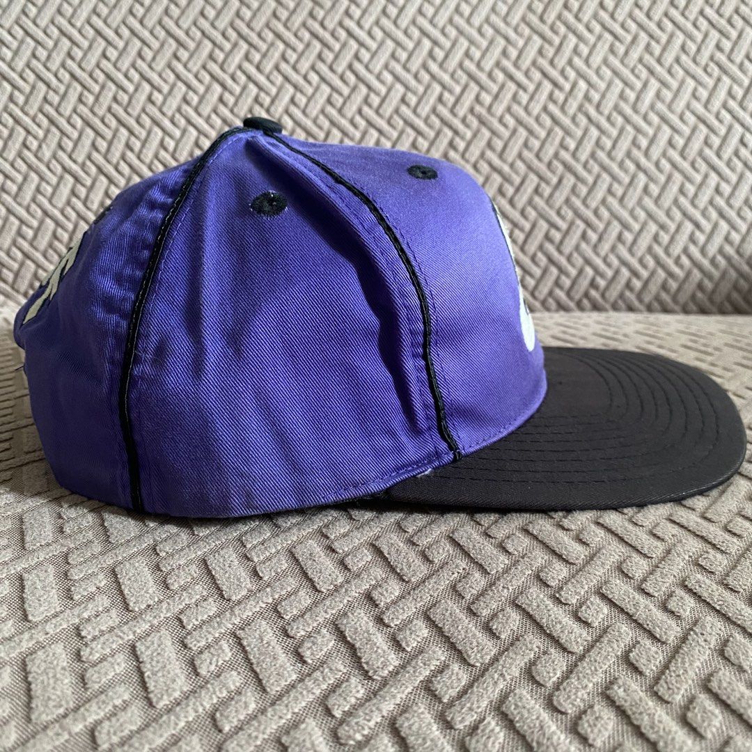 Vintage Nike Force Blockhead (Category: Caps & Hats) located in Makati City. Submitted by ejdc98 (Listing ID 1463788065, Image 3). Description: 2k or best offer Used with issues check pics for more details Lbc / Lalamove.