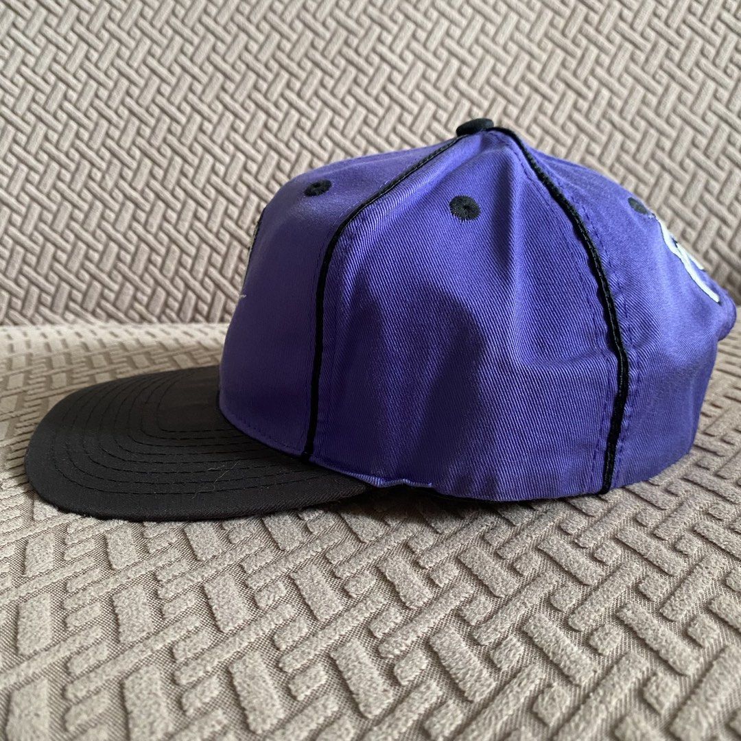 Vintage Nike Force Blockhead (Category: Caps & Hats) located in Makati City. Submitted by ejdc98 (Listing ID 1463788065, Image 2). Description: 2k or best offer Used with issues check pics for more details Lbc / Lalamove.