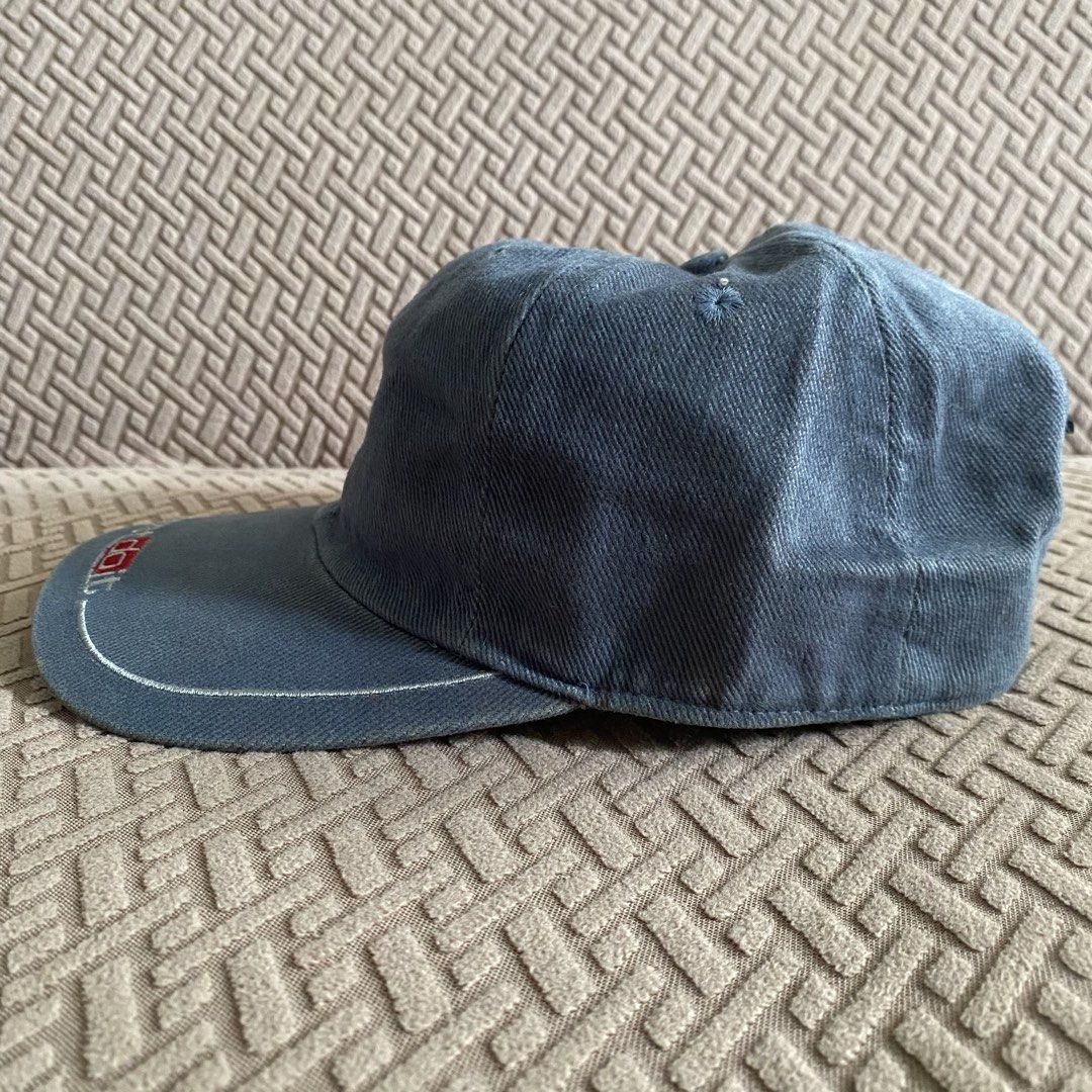 Vintage Nike Just Do It (Category: Caps & Hats) located in Makati City. Submitted by ejdc98 (Listing ID 1463771269, Image 2). Description: 700 or best offer Used with issues check pics for more details Lbc / Lalamove.