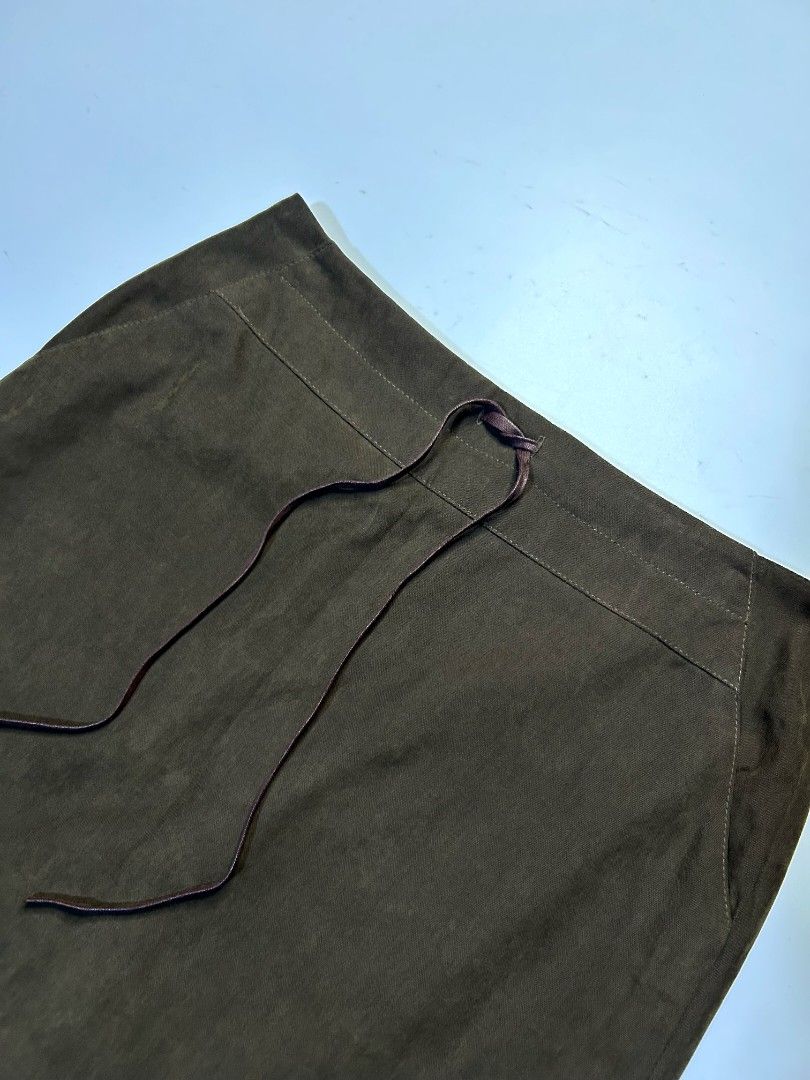 Vintage Suede-like Fabric Tie Front Midi Skirt (Category: Skirts) located in Marikina City. Submitted by wearablearttt (Listing ID 1463922708, Image 2). Description: -DRY CLEAN ONLY 𖨆 LAID FLAT MEASUREMENTS L 24" ‎W 13-14".