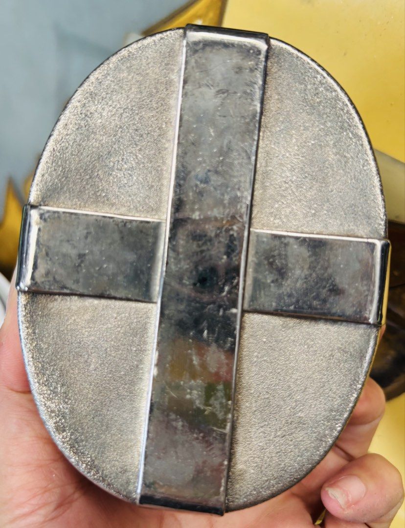 Vintage trinket (Category: Other Home Decor) located in Dapitan. Submitted by clarisasan19348 (Listing ID 1463785466, Image 3). Description: .