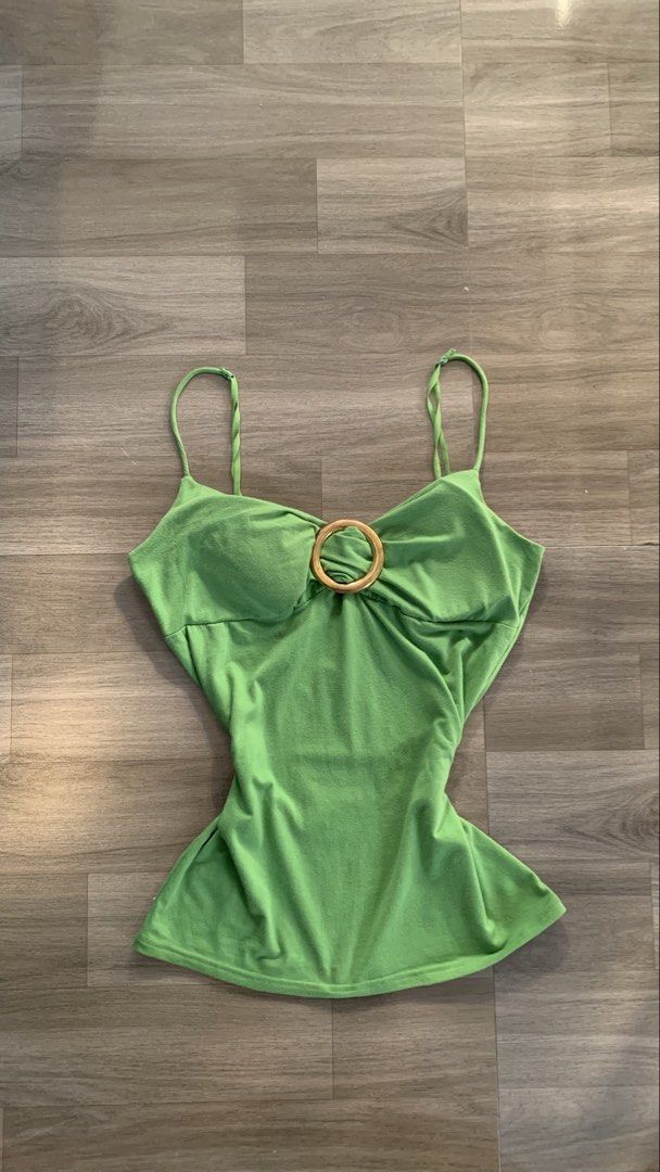 Vintage Y2K Derek Heart Top (Category: Sleeveless) located in Laoag. Submitted by hotstuffben (Listing ID 1463916286, Image 1). Description: Size: L on tag -No when worn pic -View last slide as flaws are explained. -Mop:Gcash Only -Mod:J&T Only.
