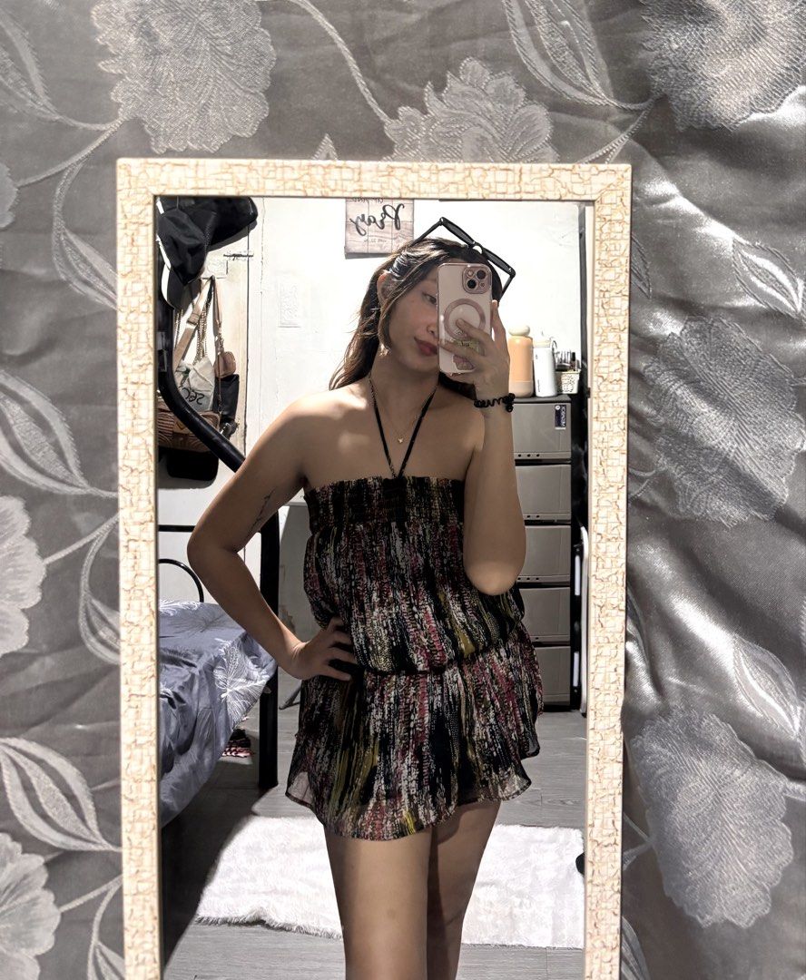 Vintage Y2K Forever 21 top (Category: Dresses) located in Cebu City. Submitted by airahxoxo (Listing ID 1463819644, Image 1). Description: .