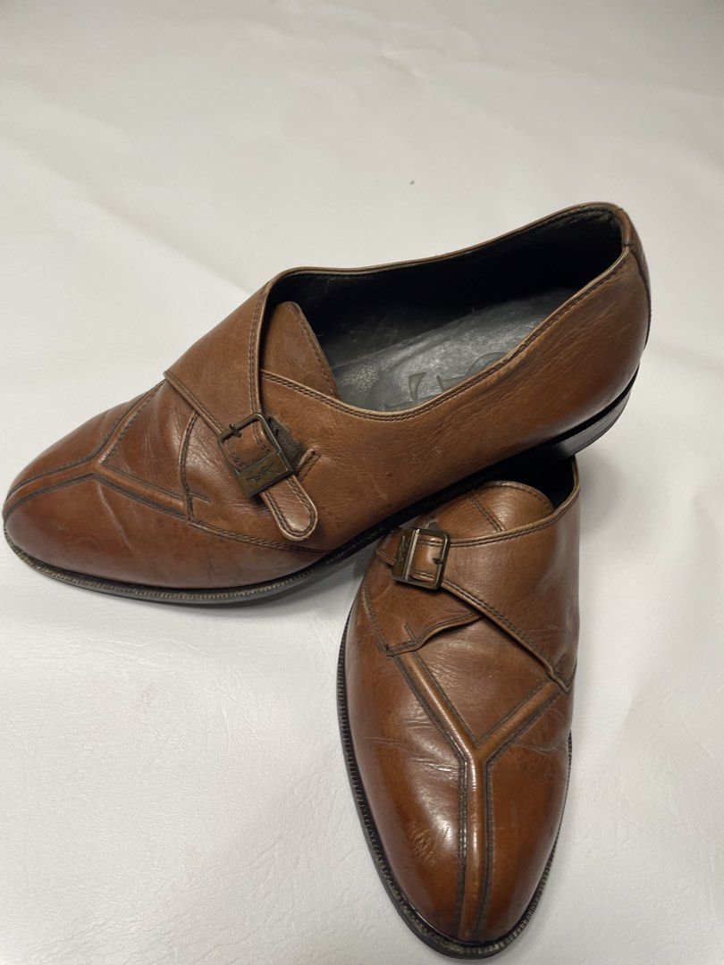 Vintage YSL leather brown loafer (Category: Sneakers & Footwear) located in Urdaneta. Submitted by northdrops_asian (Listing ID 1463852180, Image 3). Description: Excellent need clean.